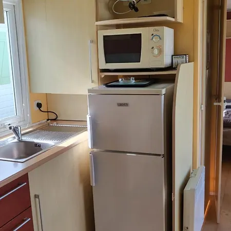 Le Phare D'opale Iii, A20 *