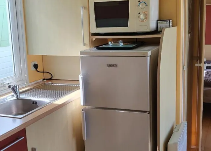 Le Phare D'opale Iii, A20 *