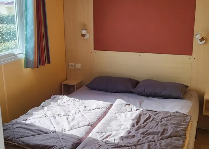 Le Phare D'opale Iii, A20 Le Portel